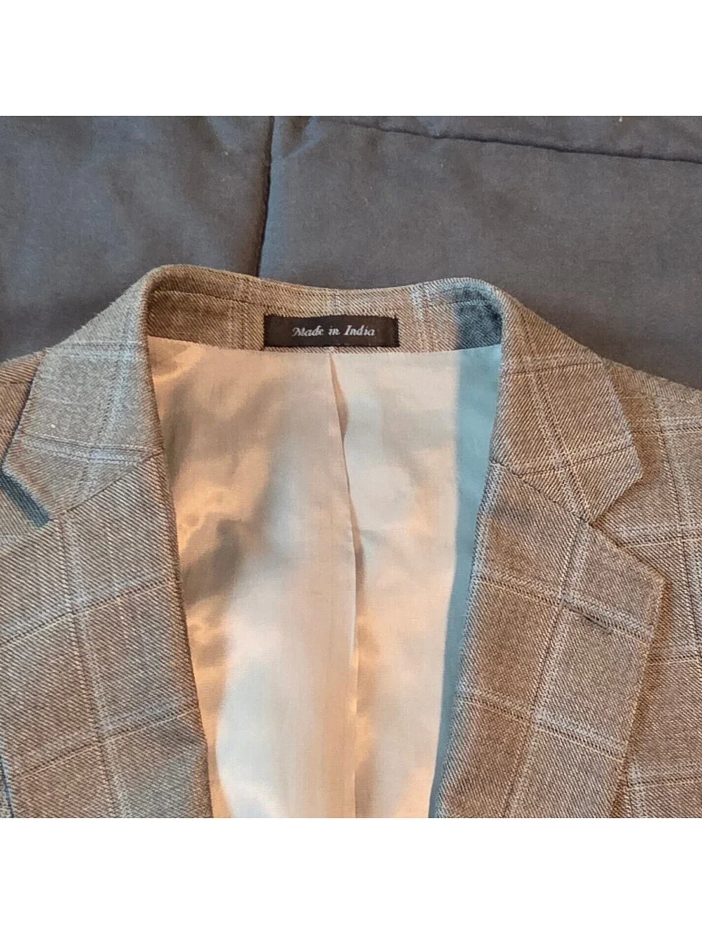 Calvin Klein Men's 46R Gray Plaid Blazer Sport Coat Two Button Jacket